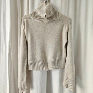 🇨🇦 Aritzia Babaton Titus Sweater